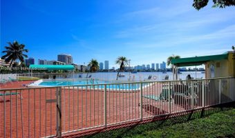 2910 Point East Dr M609, Aventura, FL 33160