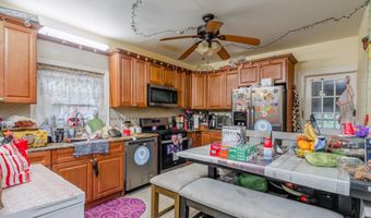 27 W 4TH St, Bayonne, NJ 07002