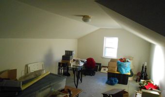 4 HIDDEN LAKE Cir, Barnegat, NJ 08005