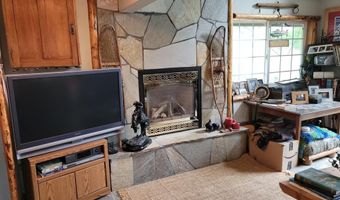 10 Badger Hollow Rd, Cascade, ID 83611