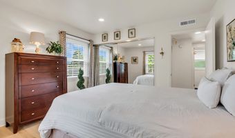 40 Icemeadow Ln, Aberdeen, NJ 07747