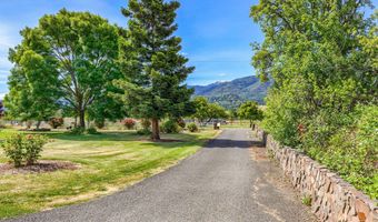 451 E Ashland Ln, Ashland, OR 97520