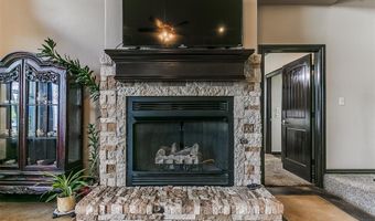 3918 S 4th St, Chickasha, OK 73018