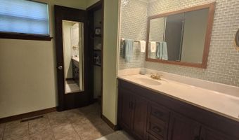 3110 Gaineswood Ave, Baxter Springs, KS 66713