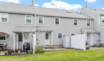 10 Tuck Farm Rd 4, Auburn, MA 01501