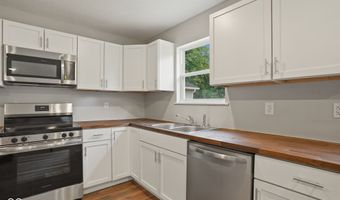 230 North St, Austin, IN 47102