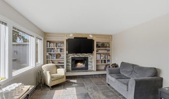 2548 Brook Hill Cir, Anchorage, AK 99516