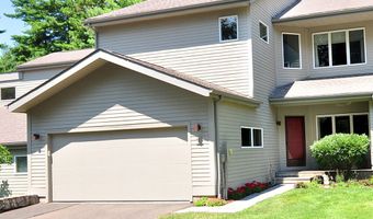 11 Templeton Ct 11, Avon, CT 06001