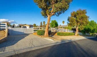 2575 Palomino Dr, Acton, CA 93510