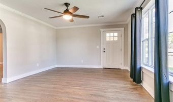 1127 S 19th St, Chickasha, OK 73018