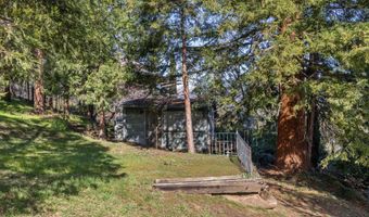 319 West St, Ashland, OR 97520