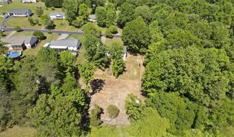 243 Crooked Tree Dr, Inman, SC 29349