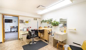 1415 Lake St 122, Alexandria, MN 56308