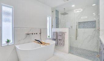 49 INTERLAKEN Rd, Orlando, FL 32804