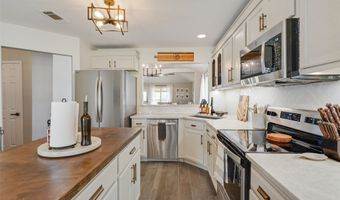 300 Meadow View Ln, Anna, TX 75409
