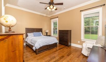 230 Eastwood Dr, Brandon, MS 39042