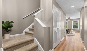2428 UNIVERSITY Dr 403, Auburn, AL 36830