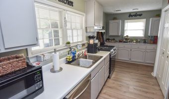 1579 Van Buren Rd, Barnesville, GA 30204