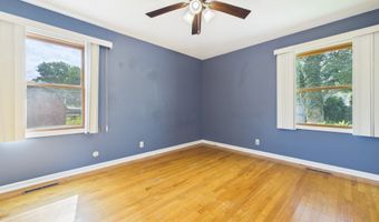 1727 Oakwood Dr, Anderson, IN 46011