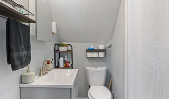 81 Main St, Raymond, NH 03077