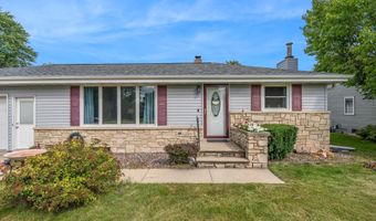 3030 N MORRISON St, Appleton, WI 54911