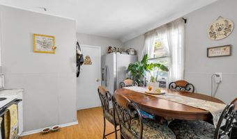 3 Willoughby St, Bristol, CT 06010