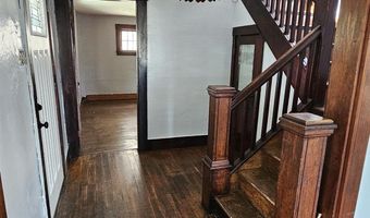 608 S Main St, Auburn, IN 46706