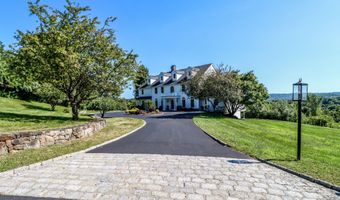 10 Trailing Ridge Rd, Brookfield, CT 06804