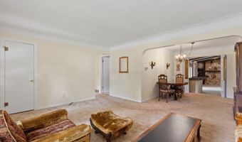 822 Croswell, Adrian, MI 49221