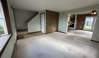 90 Baldwin Dr, Bangor, ME 04401