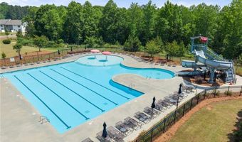 88 Auburn Crossing Dr, Auburn, GA 30011