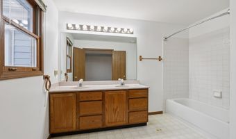 468 Joren Trl, Antioch, IL 60002