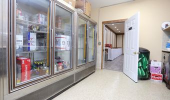 12805 S Shore Dr, Aberdeen, SD 57401