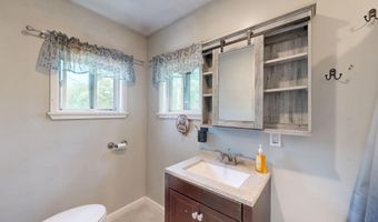 403 Summer St, Auburn, ME 04210