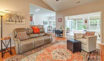 11 River Walk Dr, Asheville, NC 28804