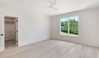 290 Christopher Robin Rd, Alpharetta, GA 30005