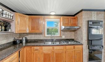 82 Martin St, East Providence, RI 02914