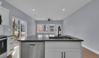 324 E 2nd St, Adrian, MO 64720