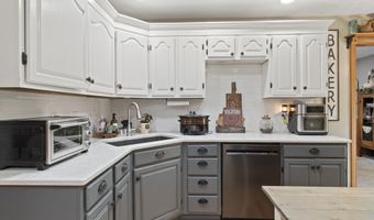 1135 Crystal Ct, Avon, IN 46123