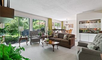 731 Creekside Dr 38, Aurora, OH 44202