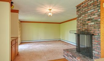 93 Vaughn Hill Rd, Bolton, MA 01740
