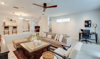 641 MAPLE OAK Cir 101, Altamonte Springs, FL 32701