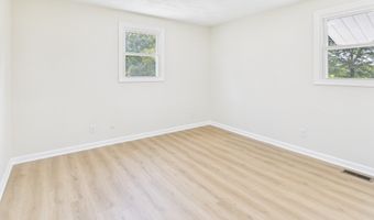 906 Whitmore St, Anderson, IN 46012