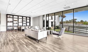 20505 E Country Club Dr 138, Aventura, FL 33180