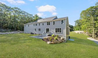 35 Beech Crest Rd, East Greenwich, RI 02818