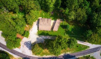 326 Goad Mill Ln, Allardt, TN 38504