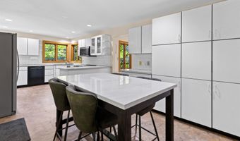32 Beech Hill Rd, Campton, NH 03223