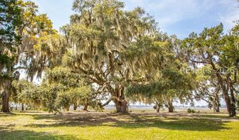 211 Harborview Dr, Beaufort, SC 29907