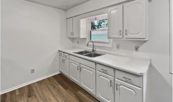 926 38th Ave, Anoka, MN 55303