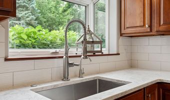 500 36th St NW, Austin, MN 55912